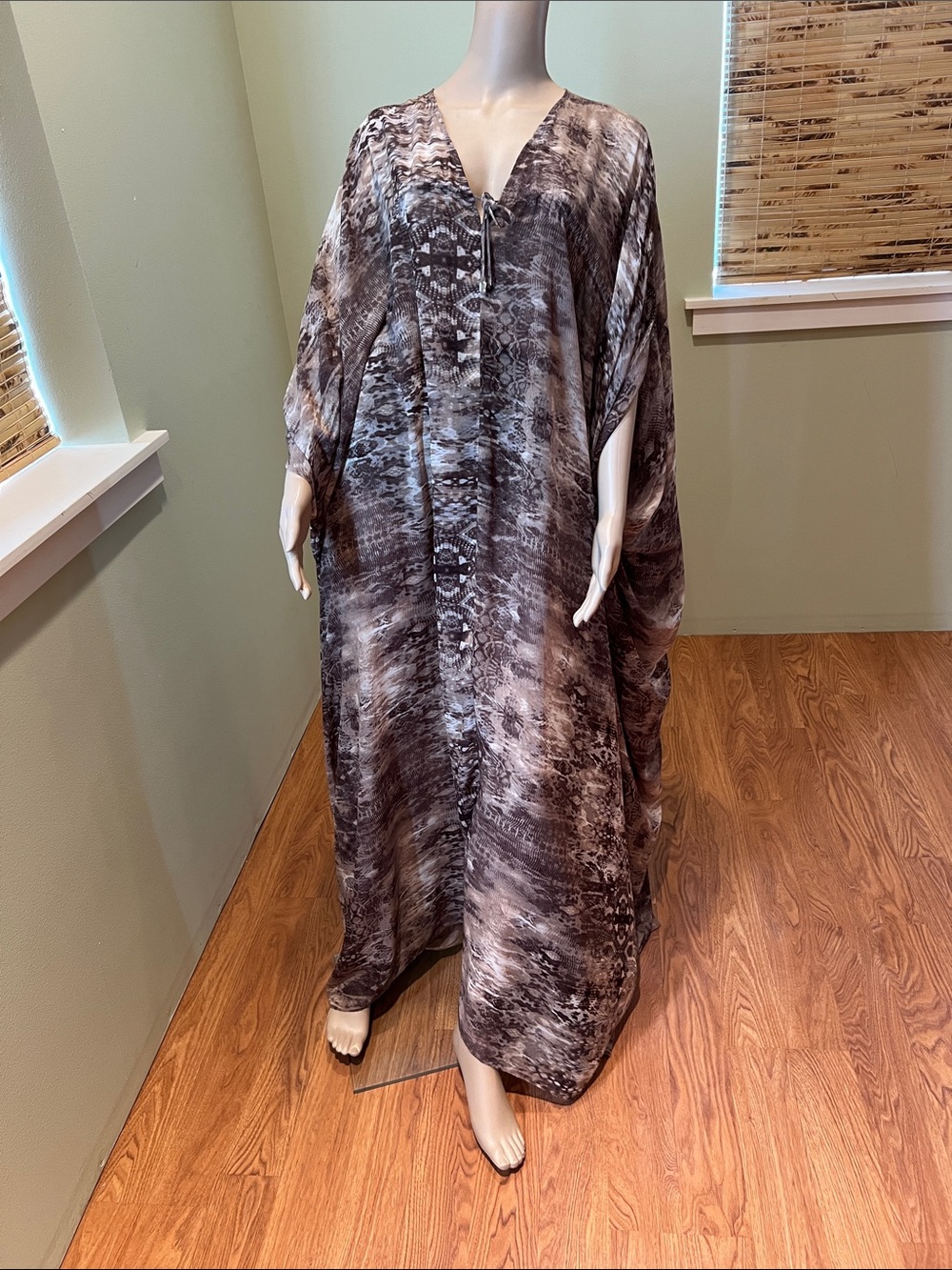 Alexie Women’s Animal Printed Kaftan Dress - Relaxed V-Neck O/S